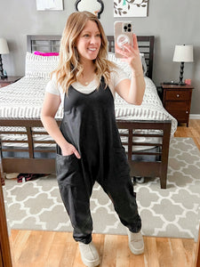 Everyday V-Neck Sleeveless Jumpsuit in Black